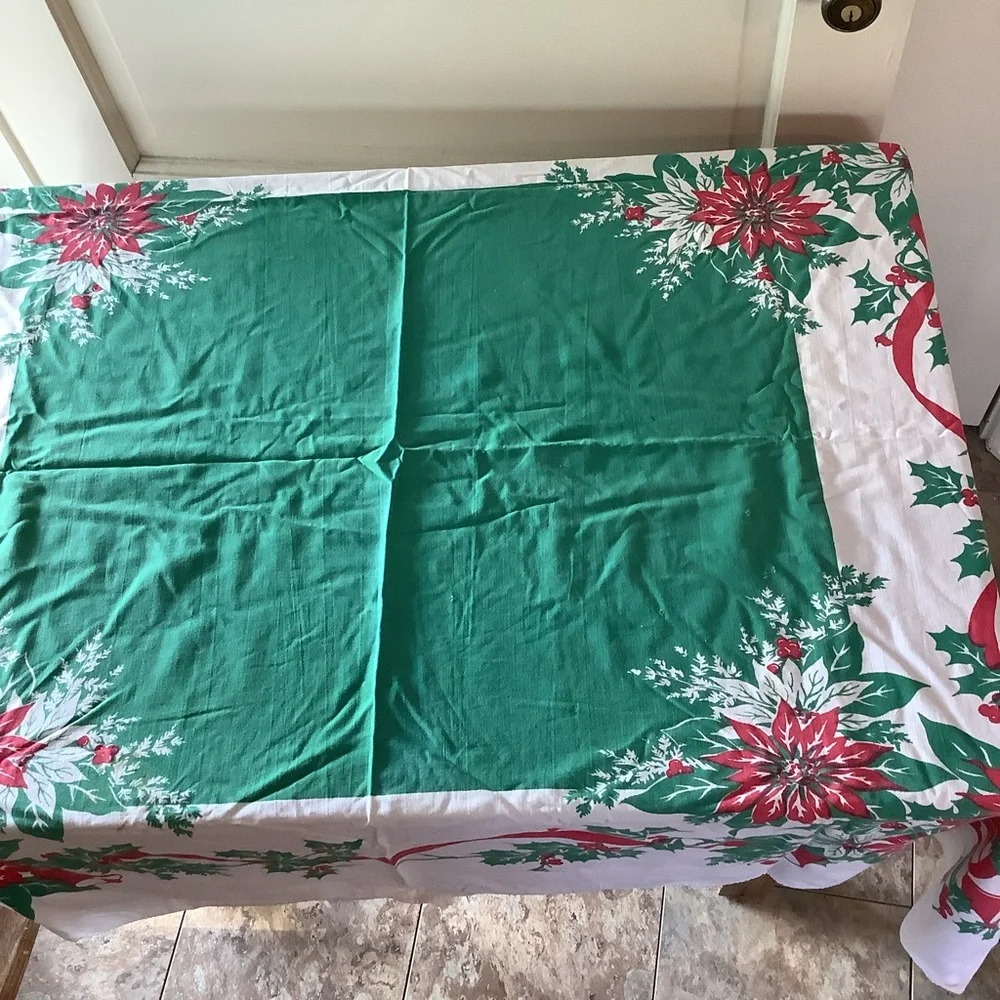 Vintage Christmas Poinsettia Tablecloth Table Linens
